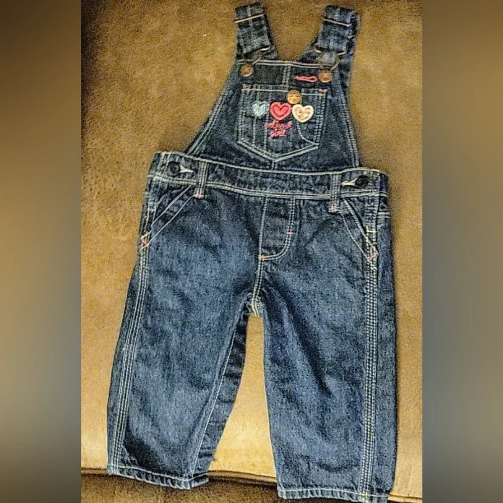 OshKosh B’gosh Girl Embroidery Denium Blue Overalls Hearts Country Farm 6 Months